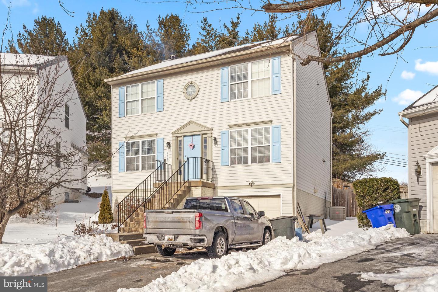 201 Shannonbrook Lane, Frederick