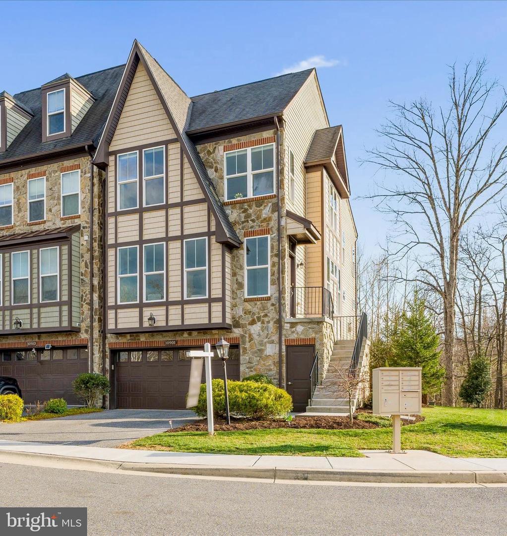 10901 Divot Court, New Market