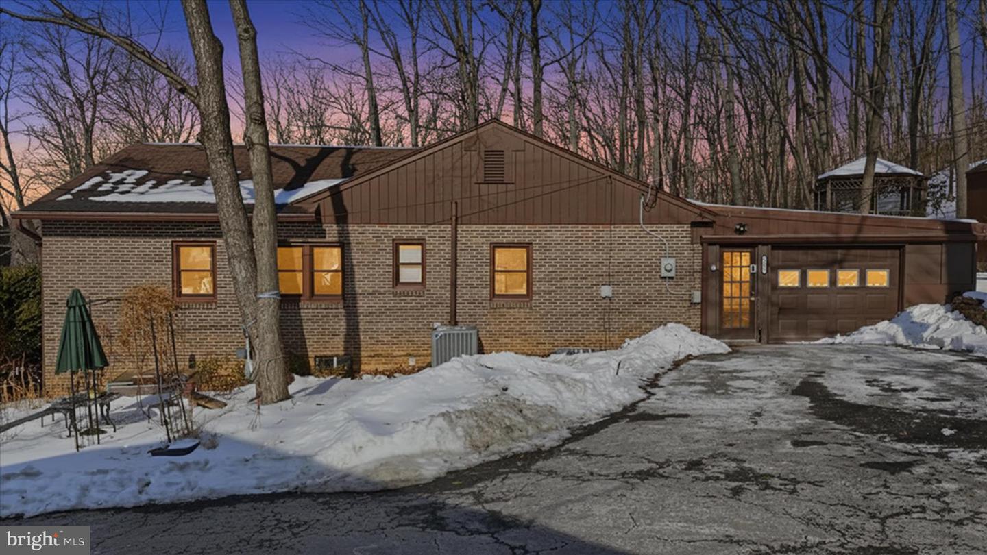 6415 S Clifton Road, Frederick