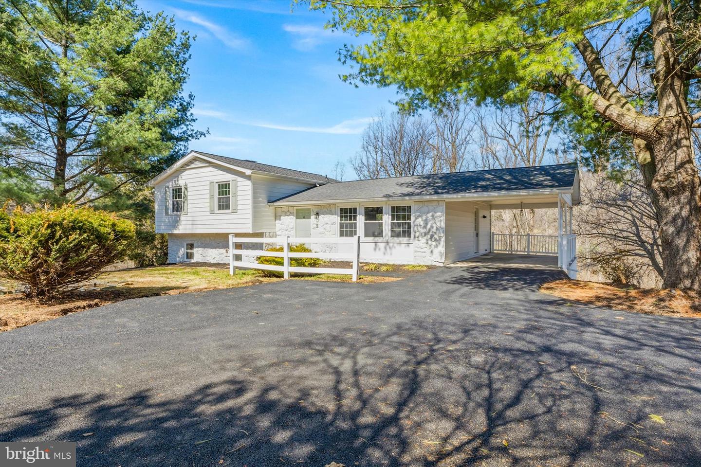 5817 Western View Place, Mount Airy