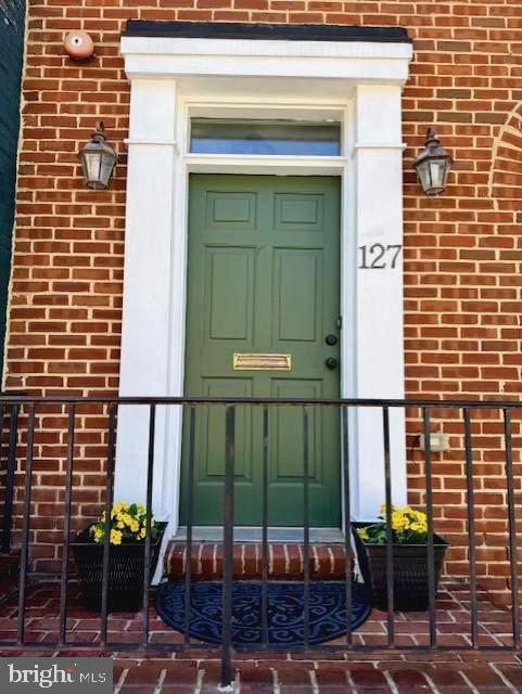 127 S Market Street