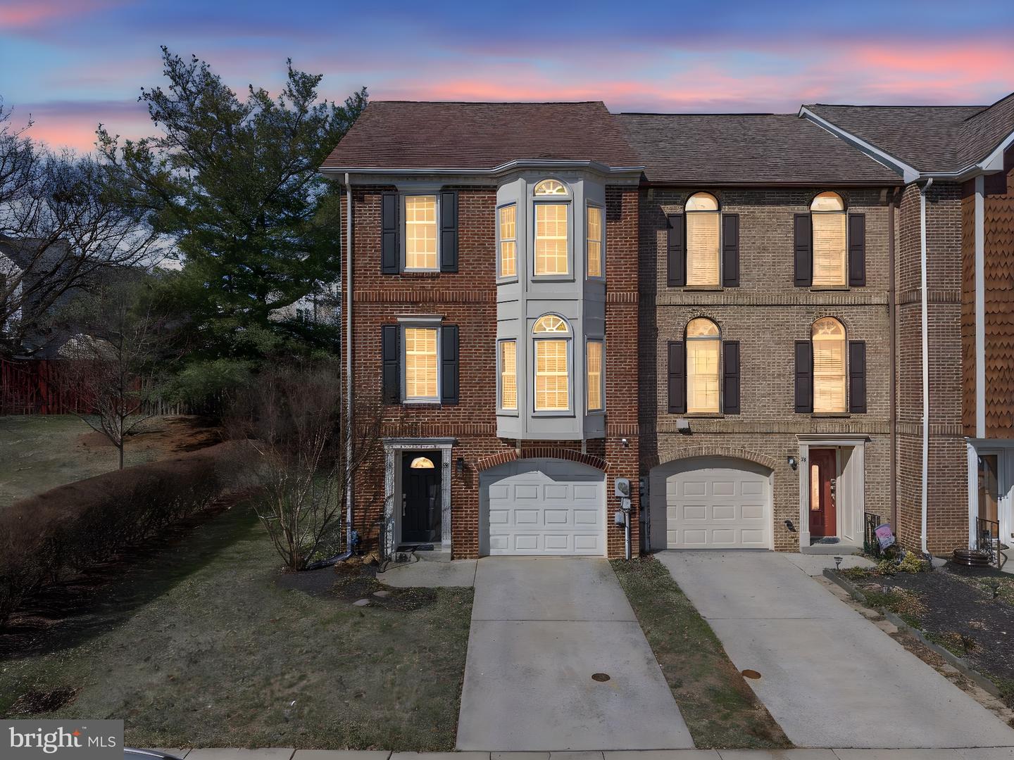 92 Victoria Square, Frederick