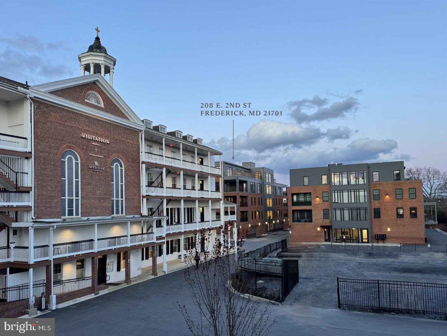 208 Second Street E #202