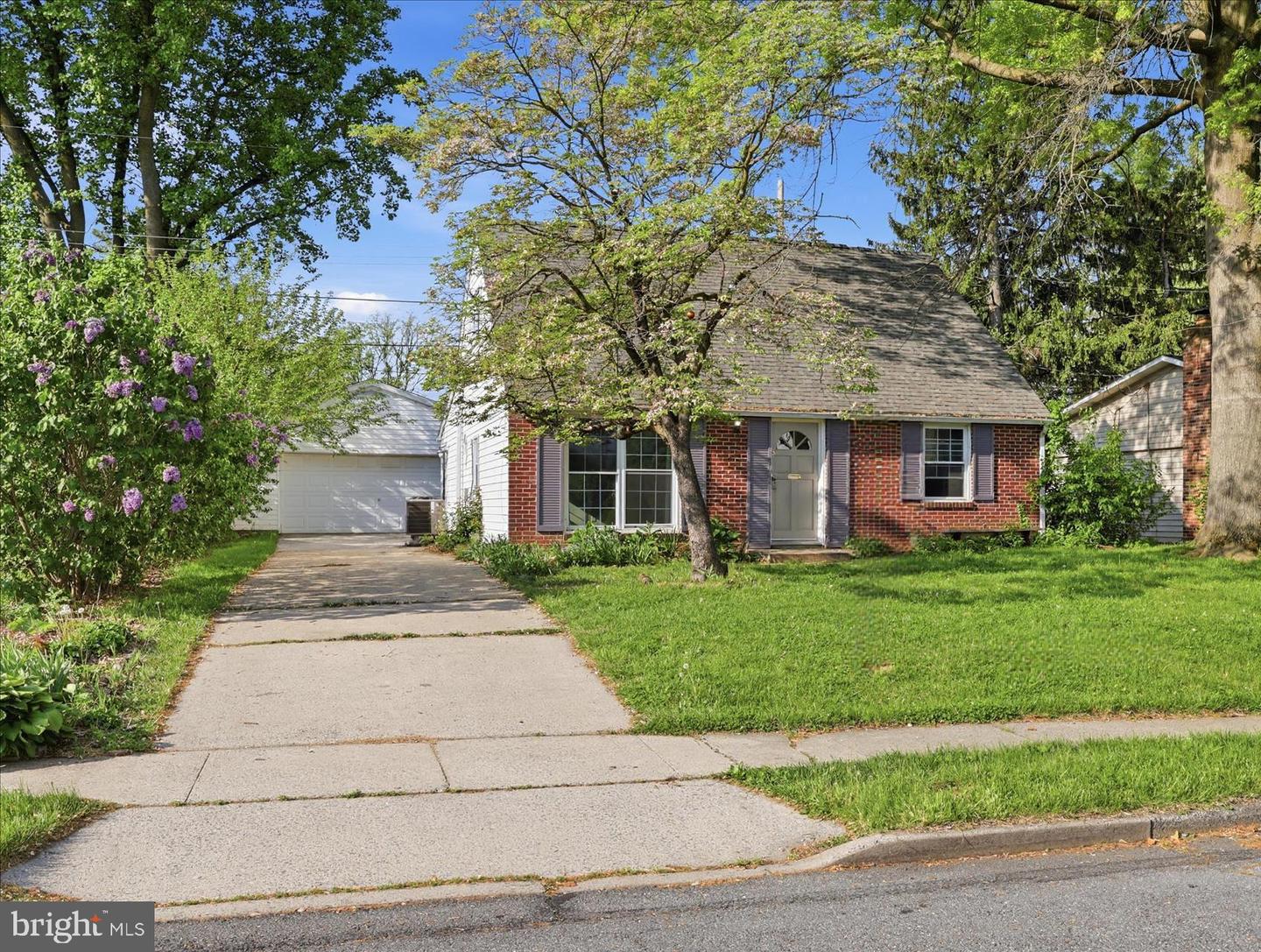 294 Pinoak Drive, Frederick