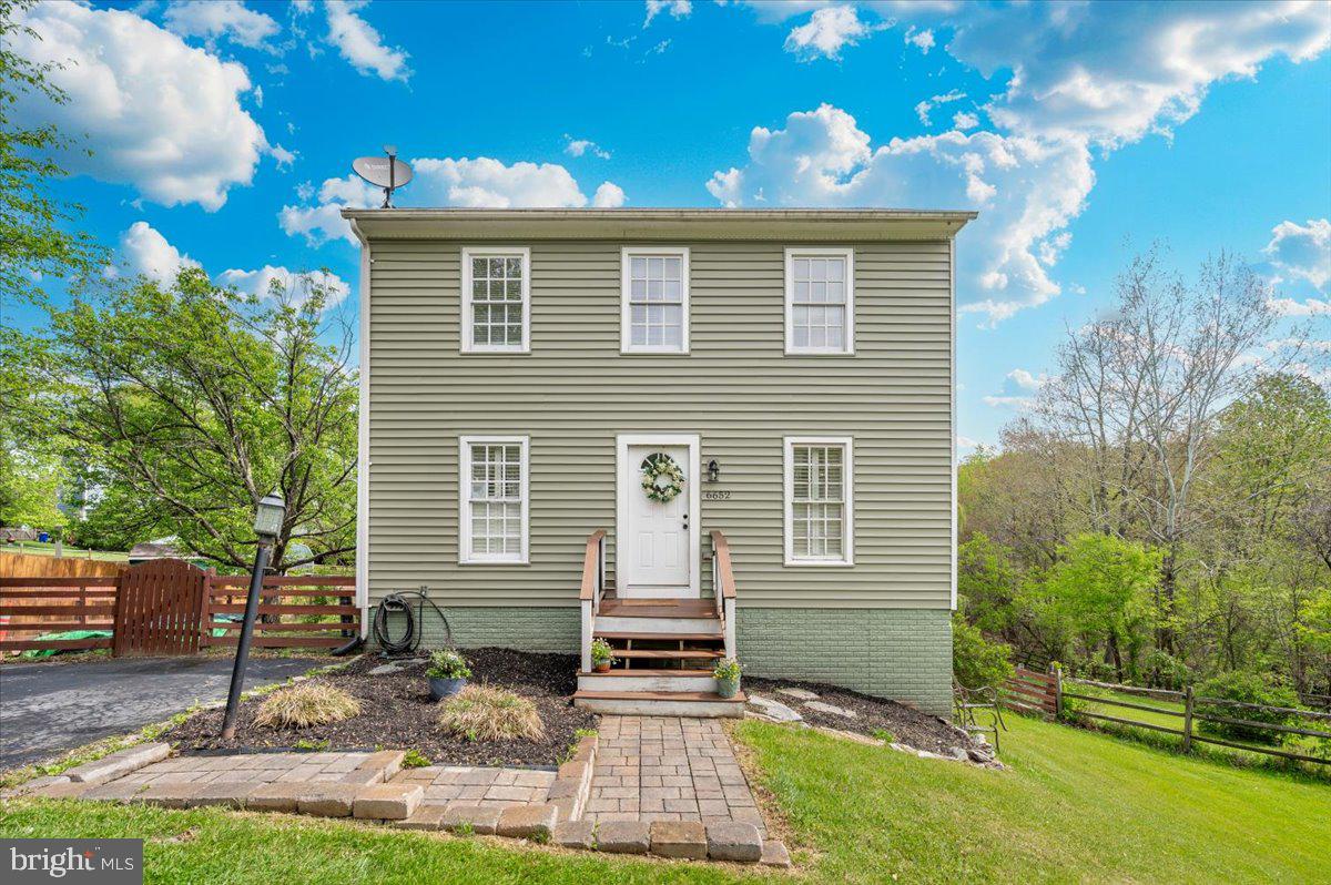 6652 Lake Front Court, New Market