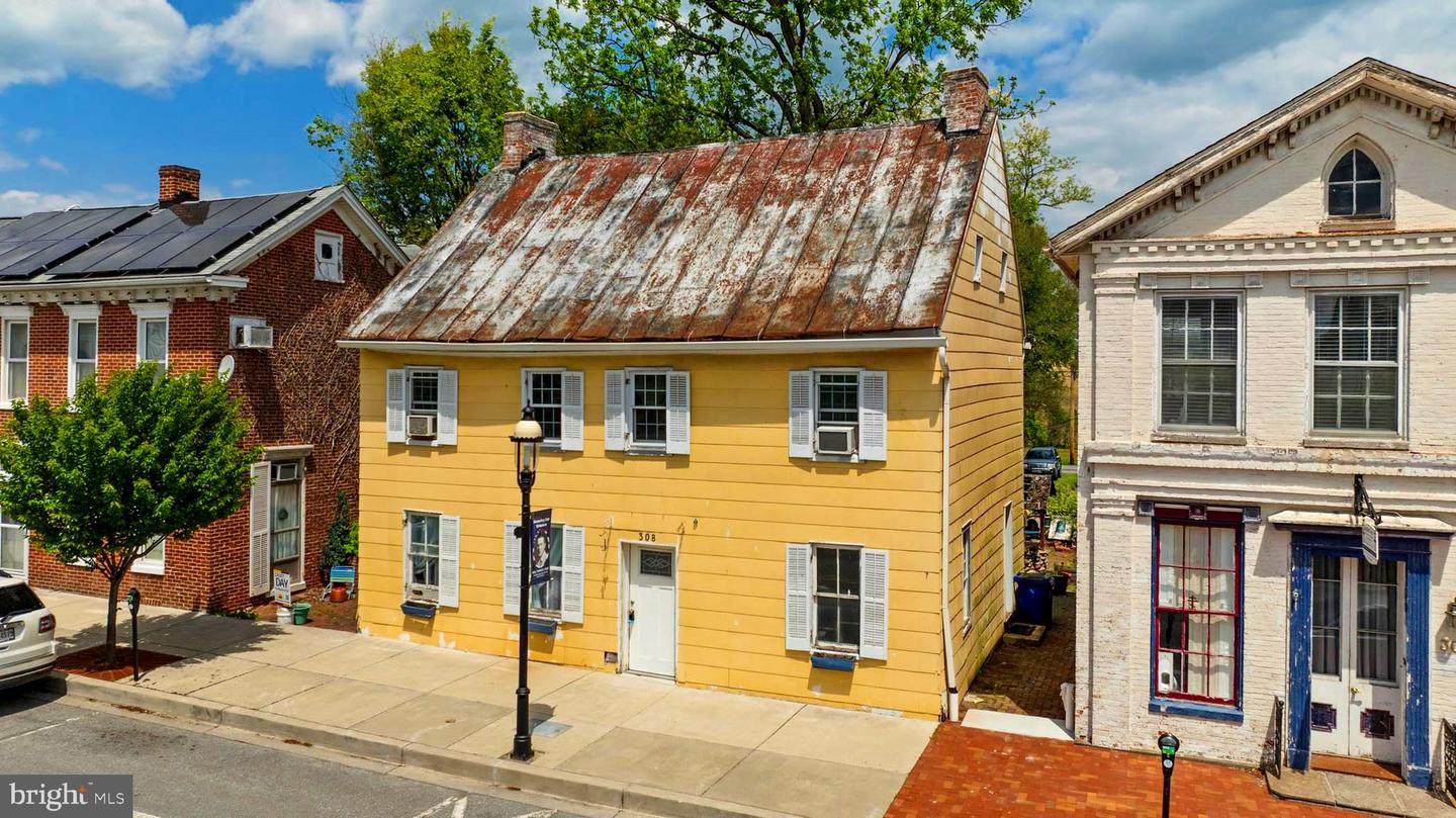 308 W Main Street W