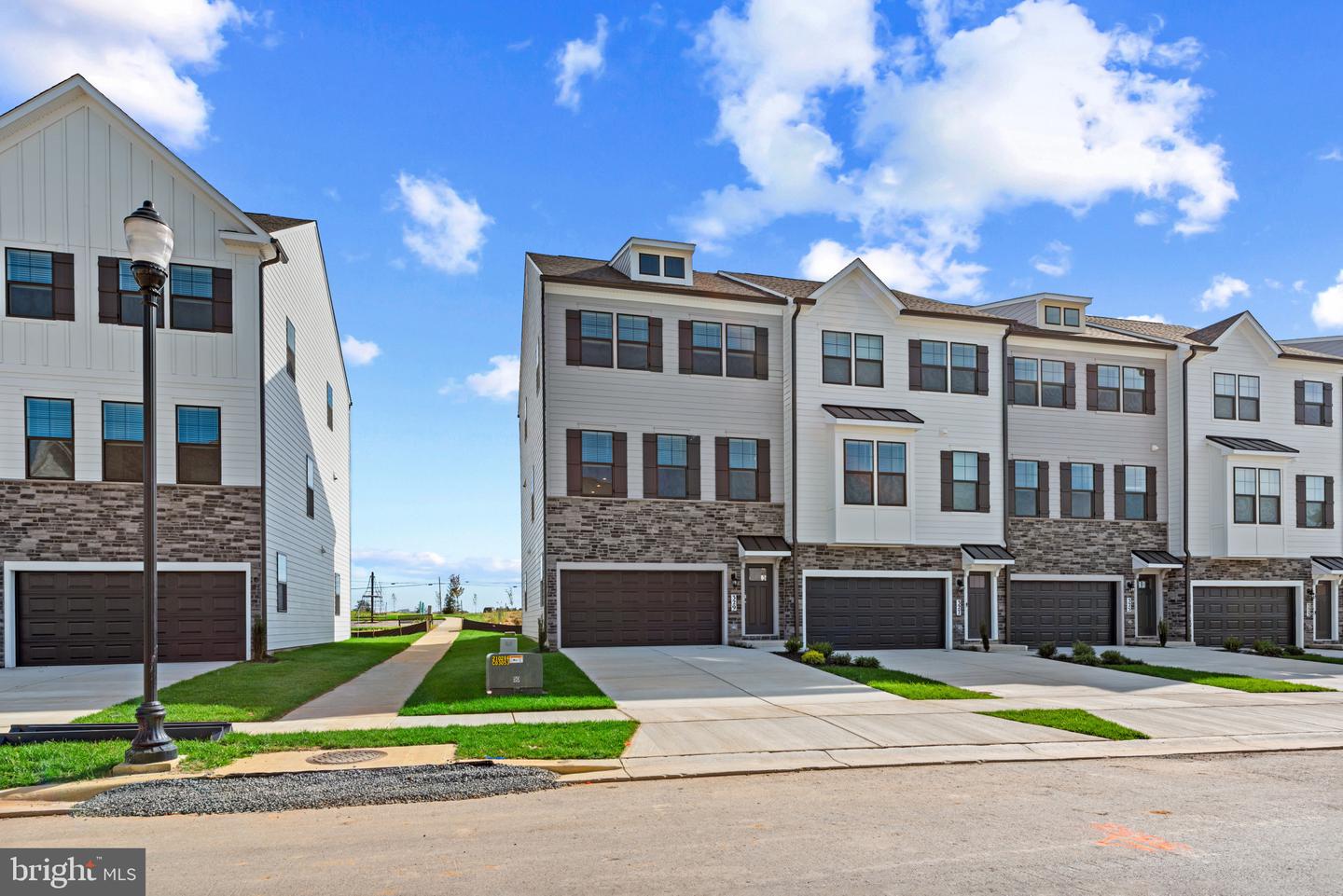 385 Ensemble Way, Frederick