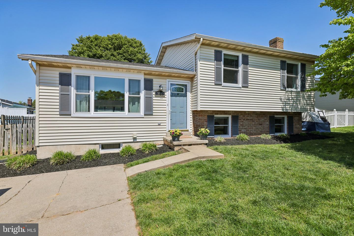 904 Horizon Road, Mount Airy