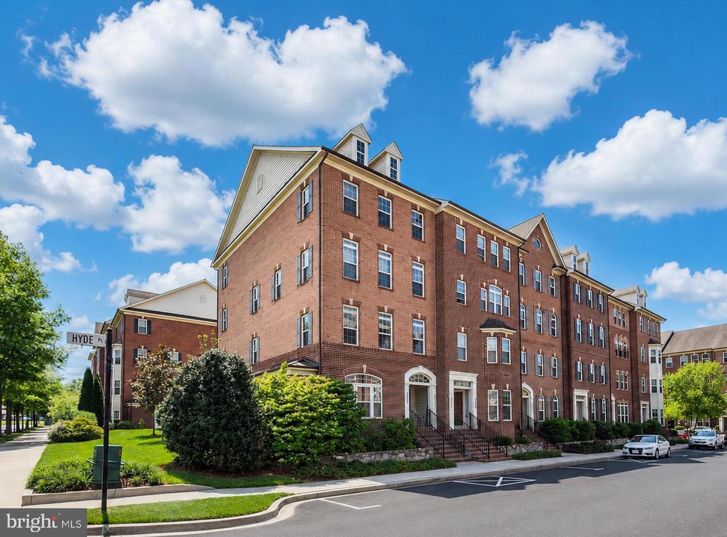 9555 Hyde Place, Frederick