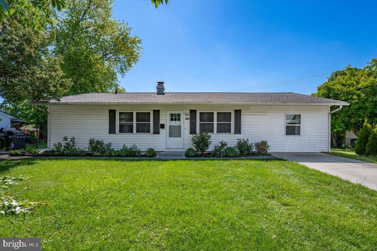 302 Manor Court, Frederick