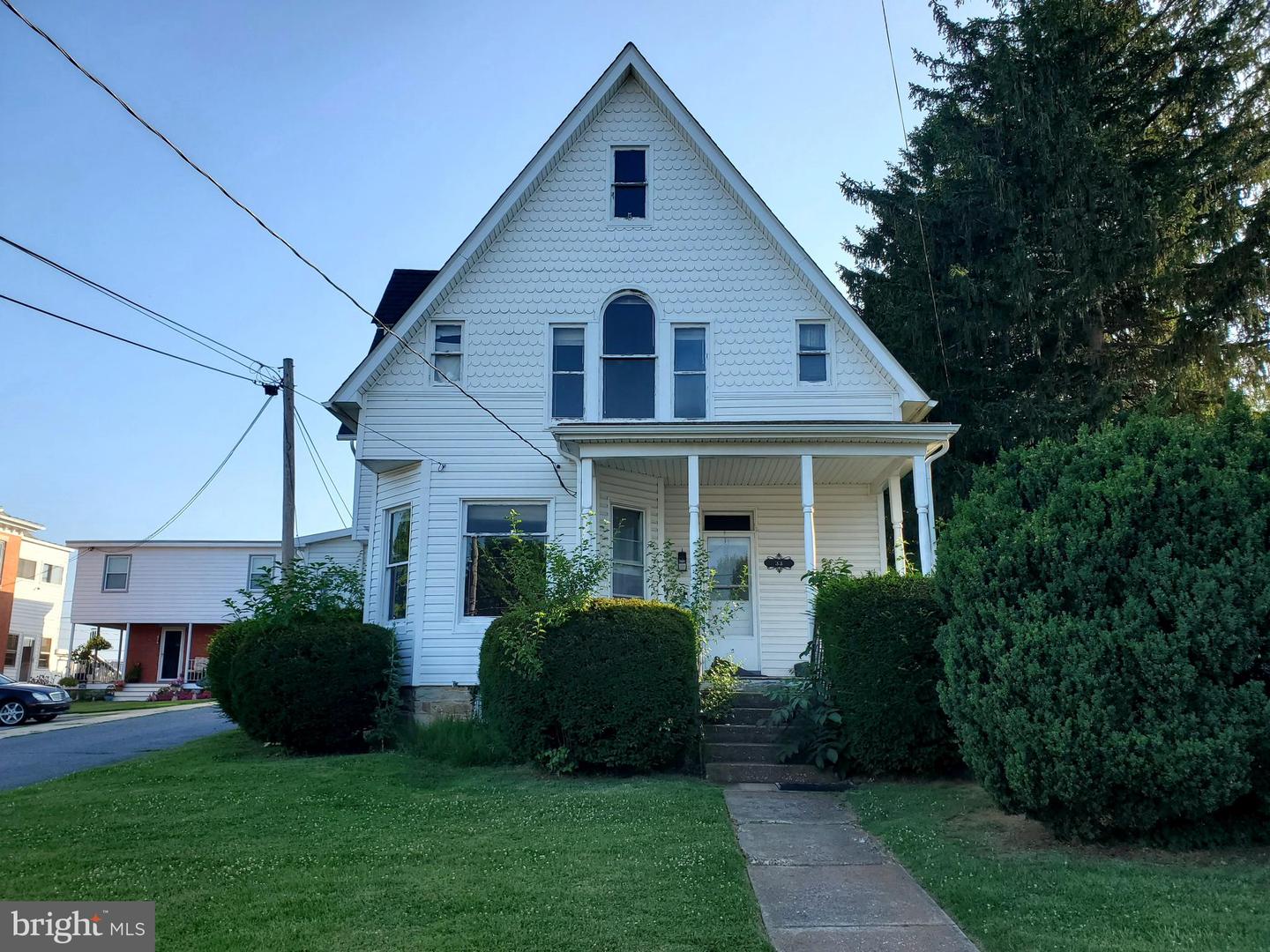 33 E Main Street