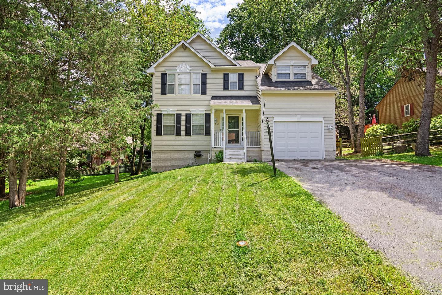 6731 Meadowlawn Circle