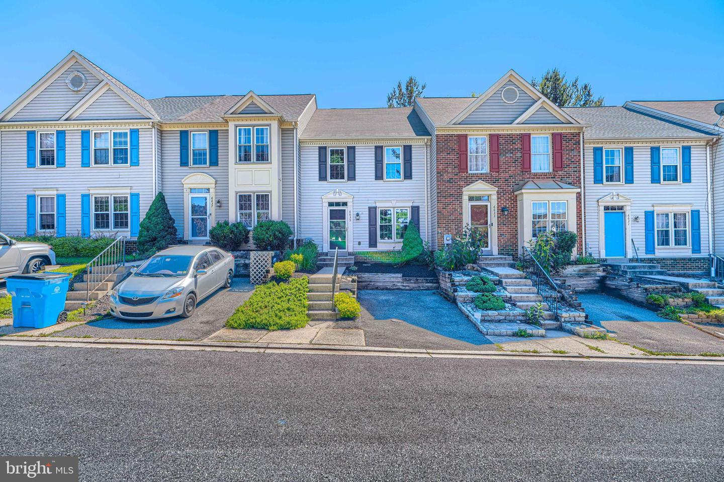 6635 Commodore Court