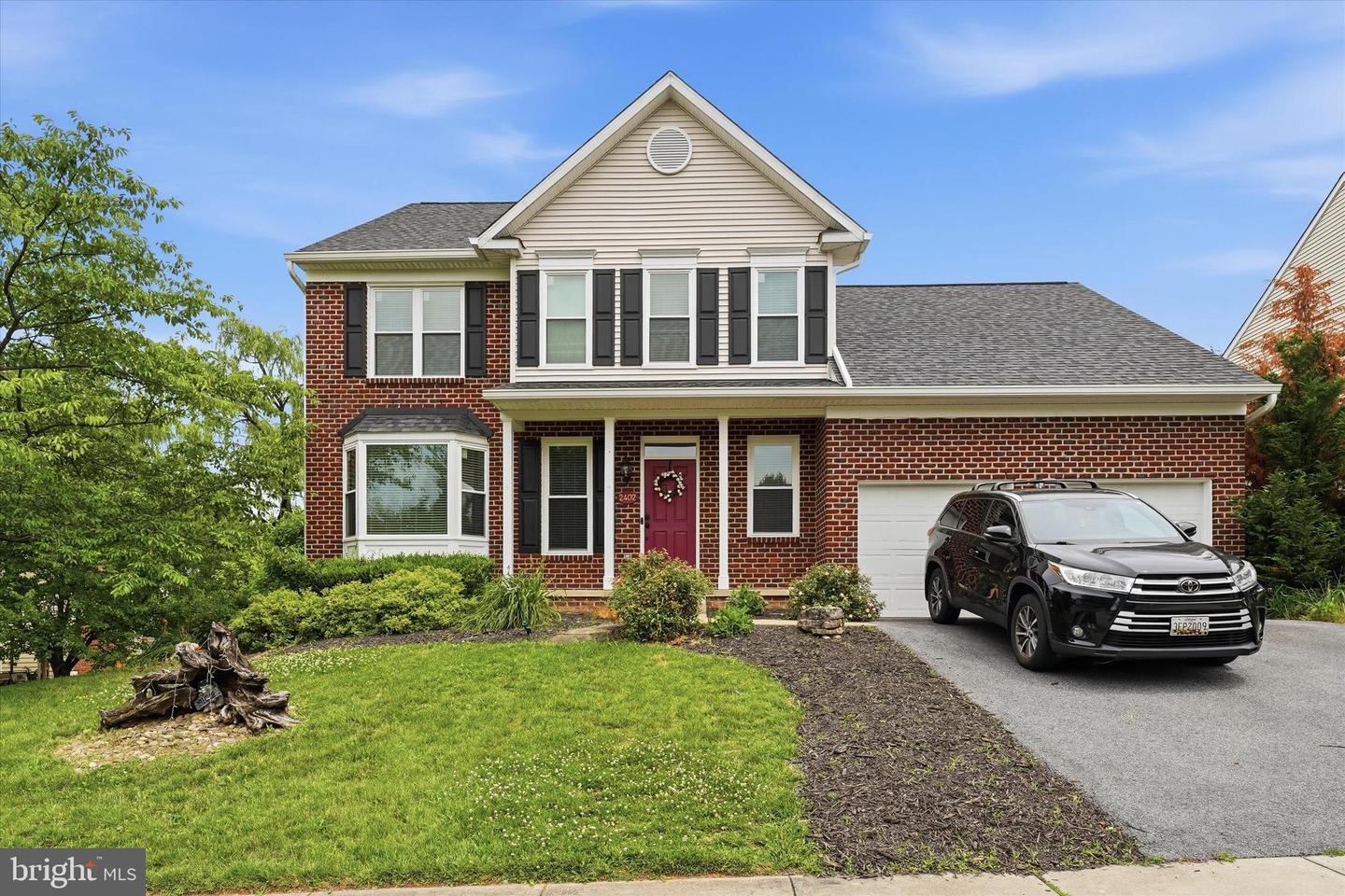 2402 Shaker Lane