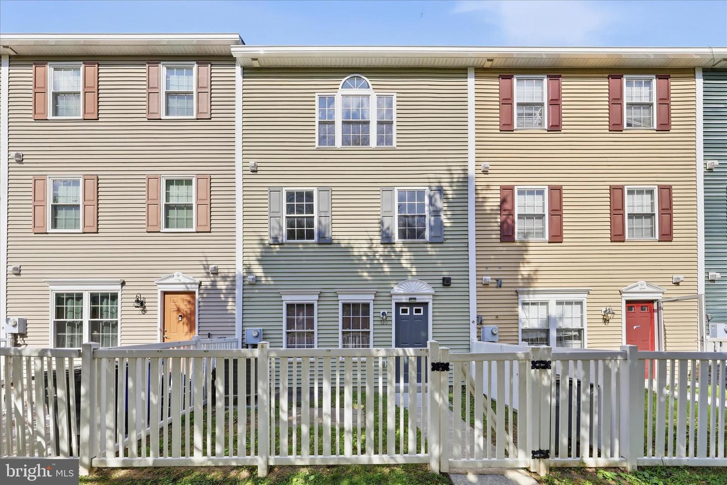 120 N Altamont