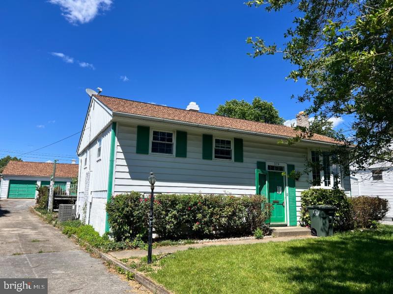 379 Pearl Street