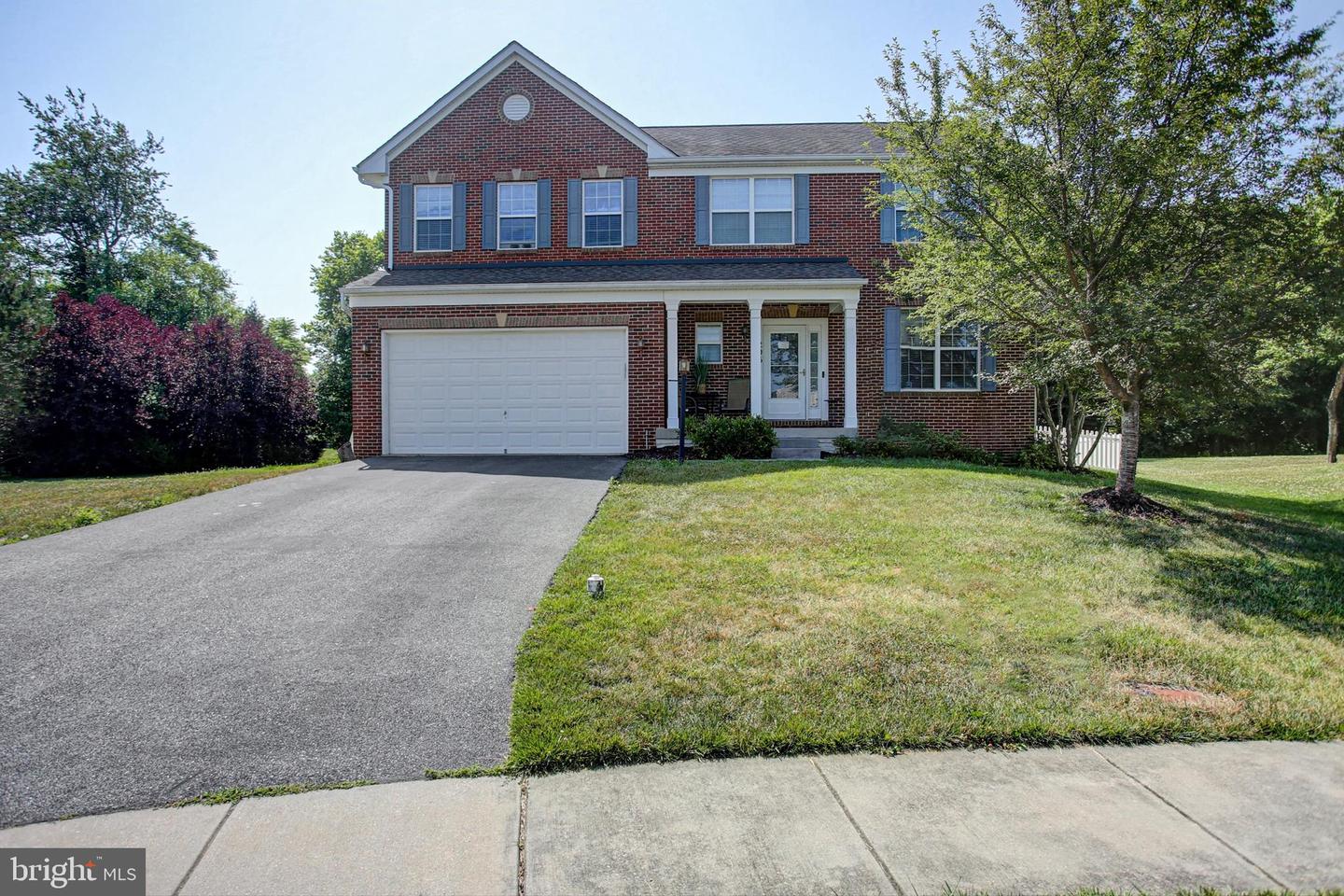 206 Polaris Court
