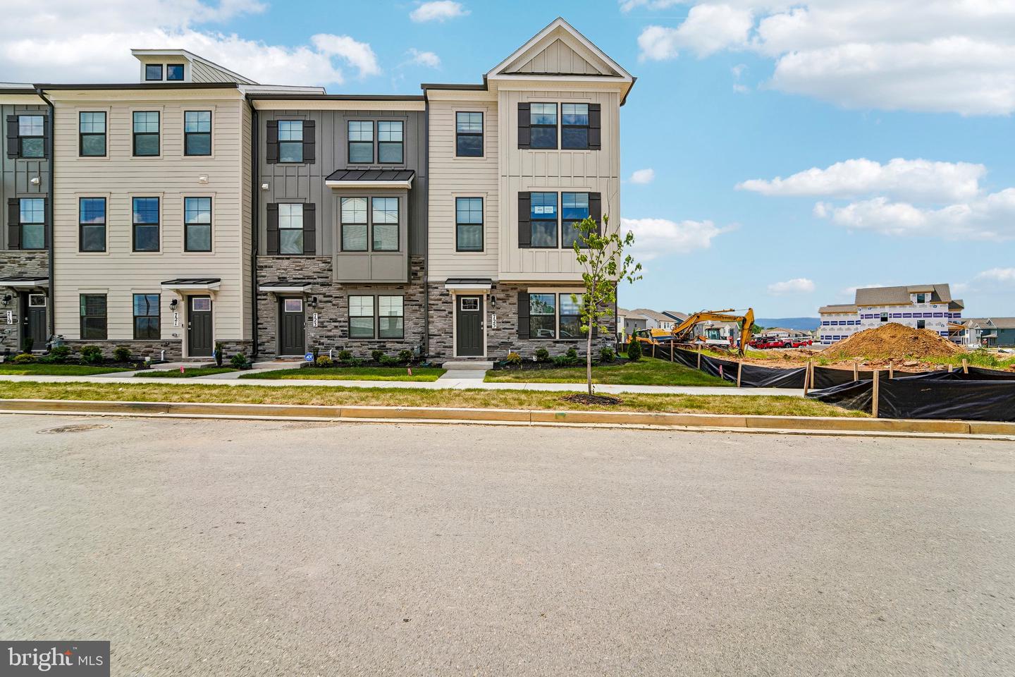 241 Monroe Ave