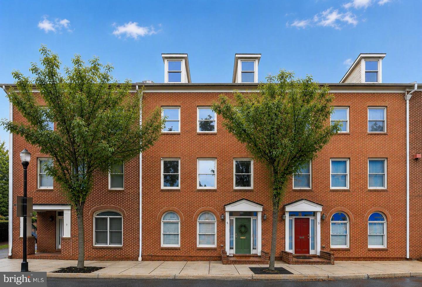 5 South Street W #5
