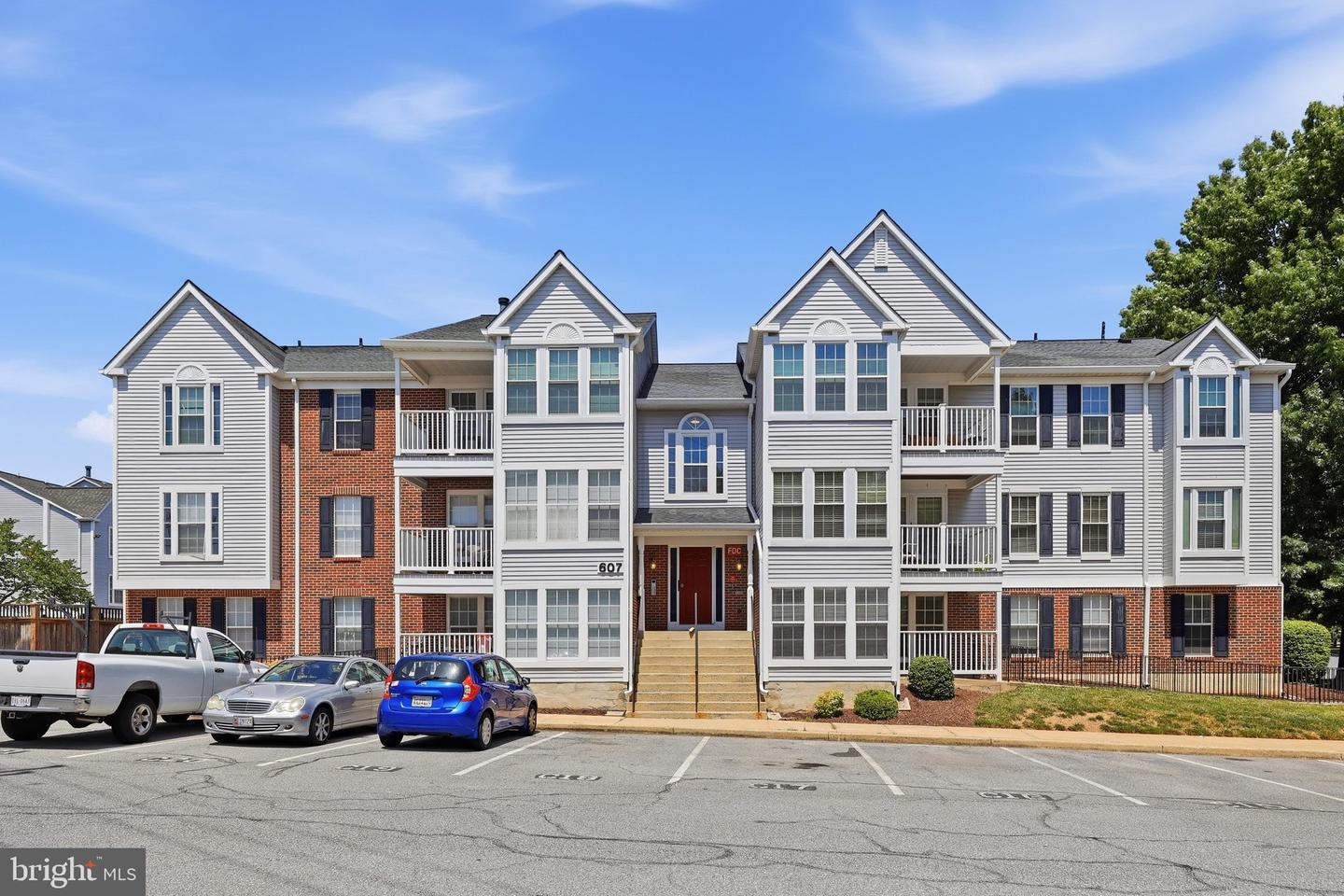 607 Himes Avenue #103