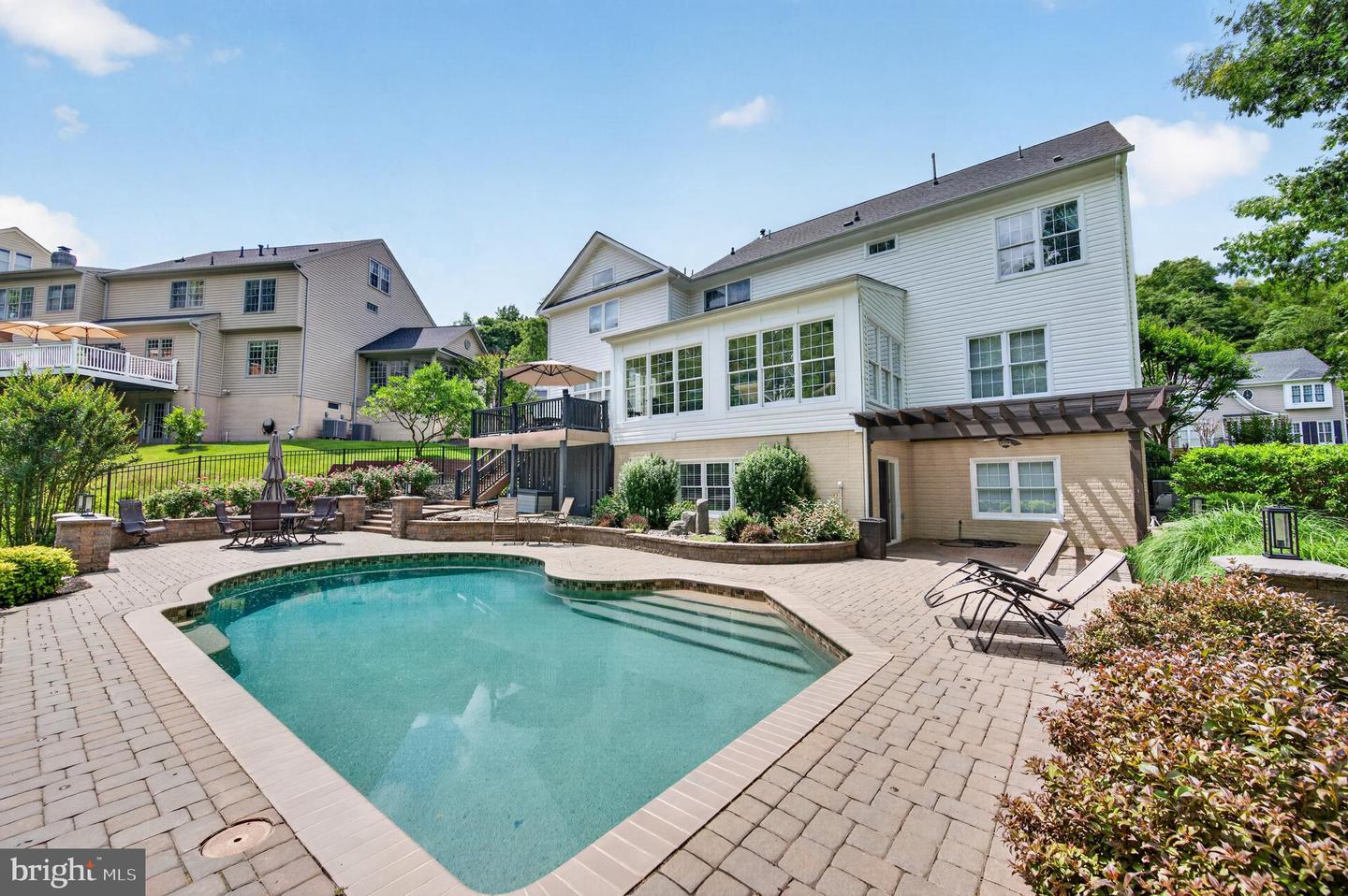 9638 Woodland Road