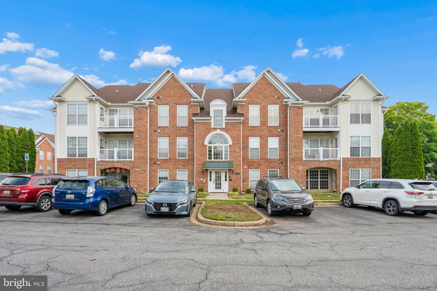 2506 Coach House Way #3c