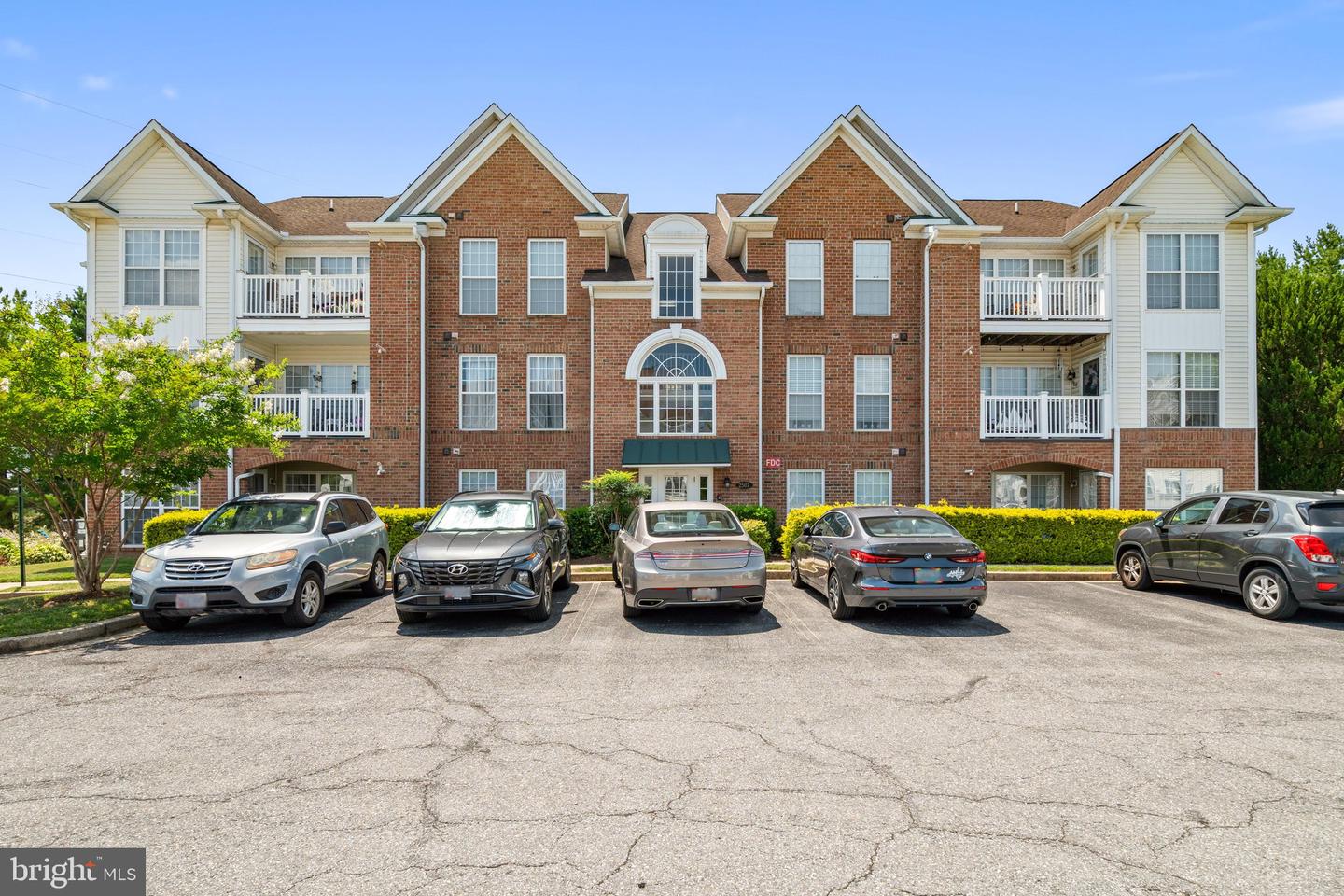 2507 Coach House Way #2d