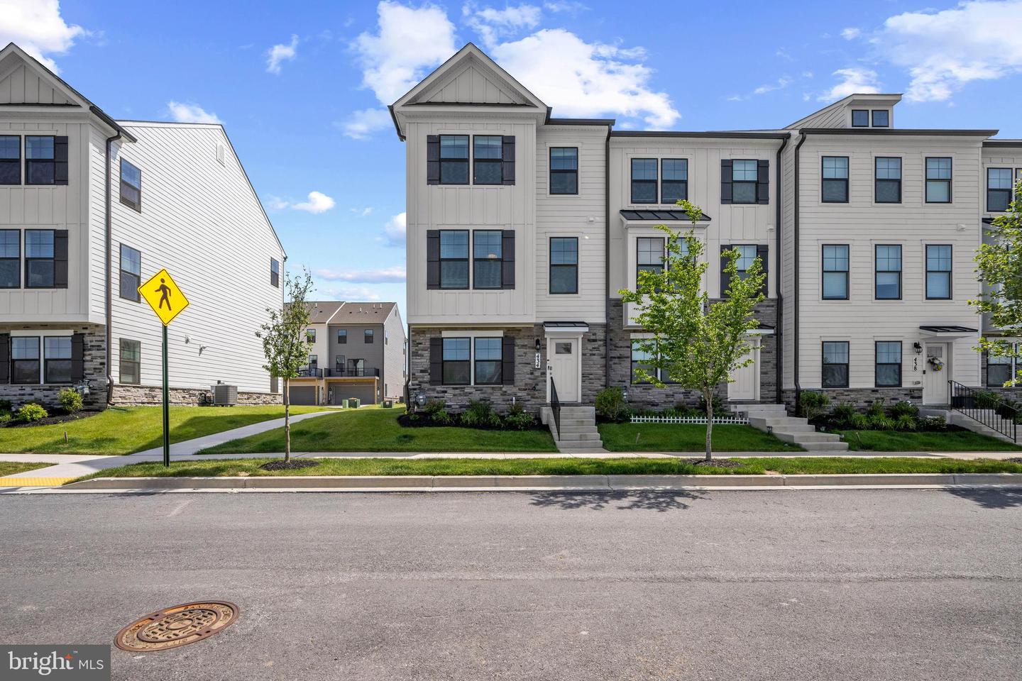 434 Herringbone Way