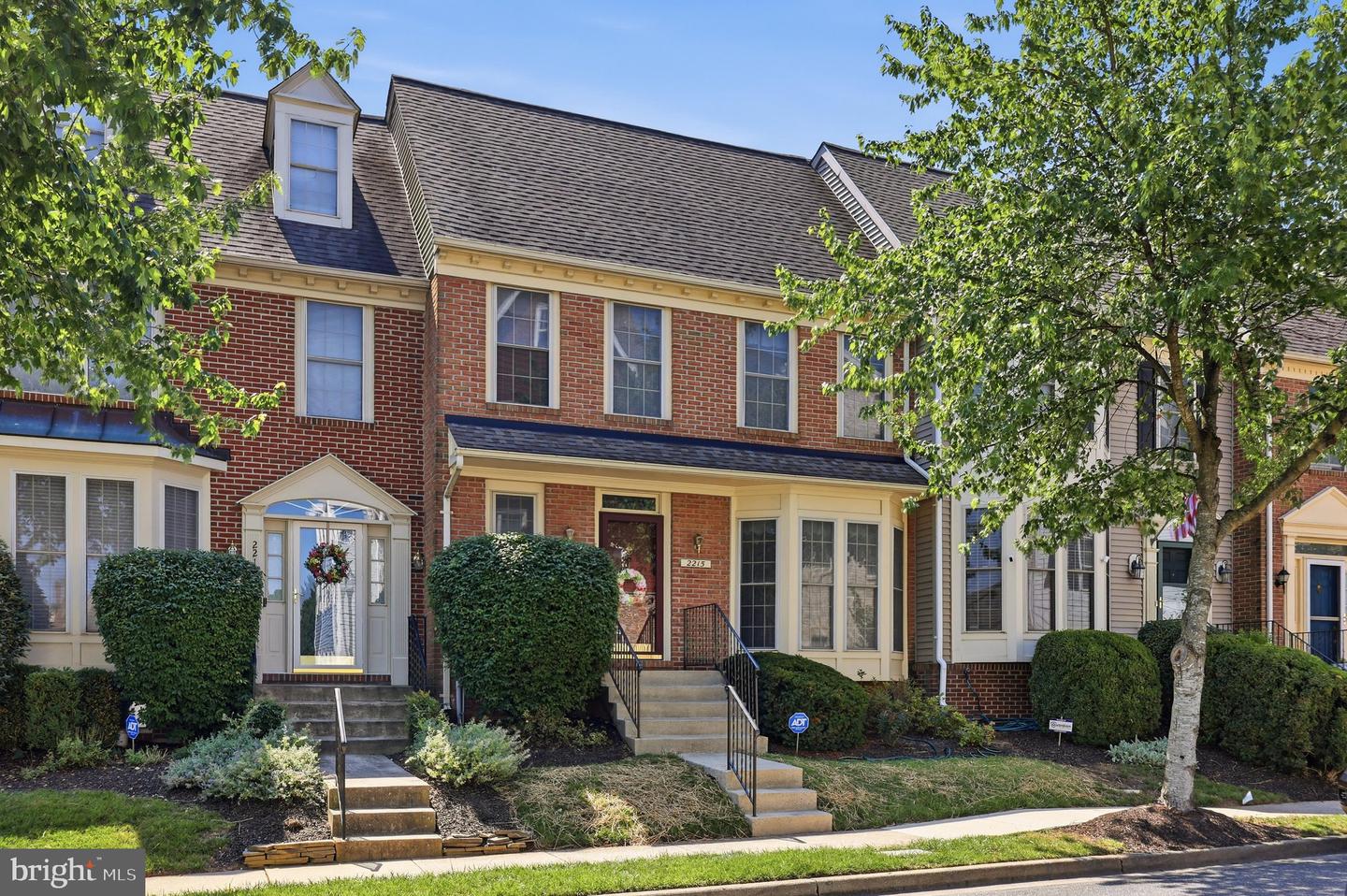 2215 Parish Lane
