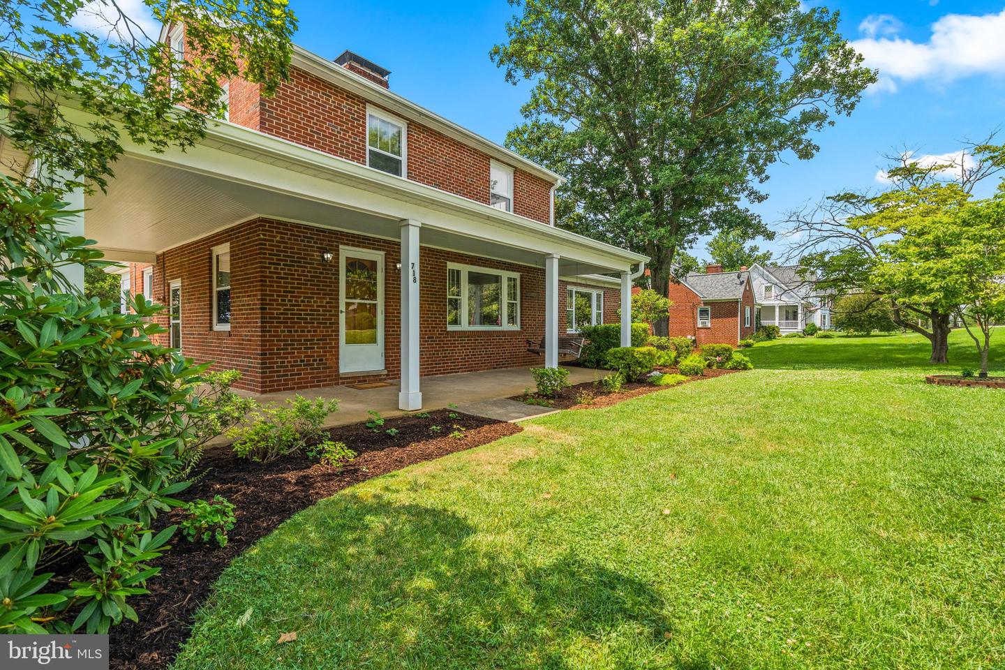 718 E Main Street