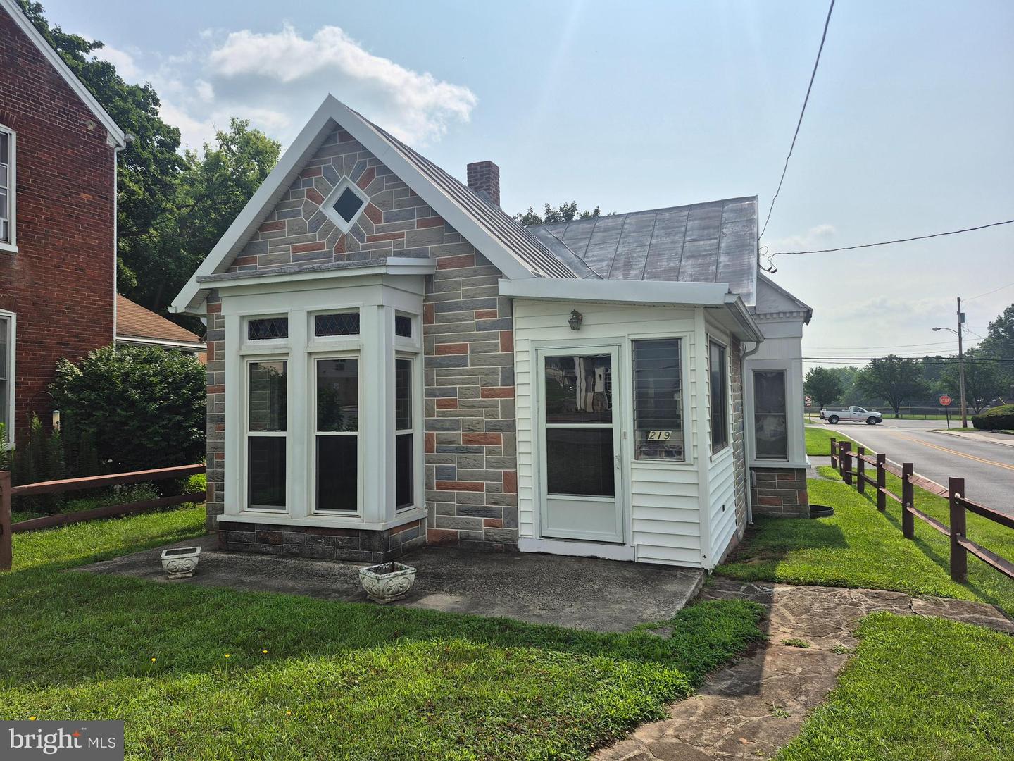 219 S Seton Avenue, Emmitsburg