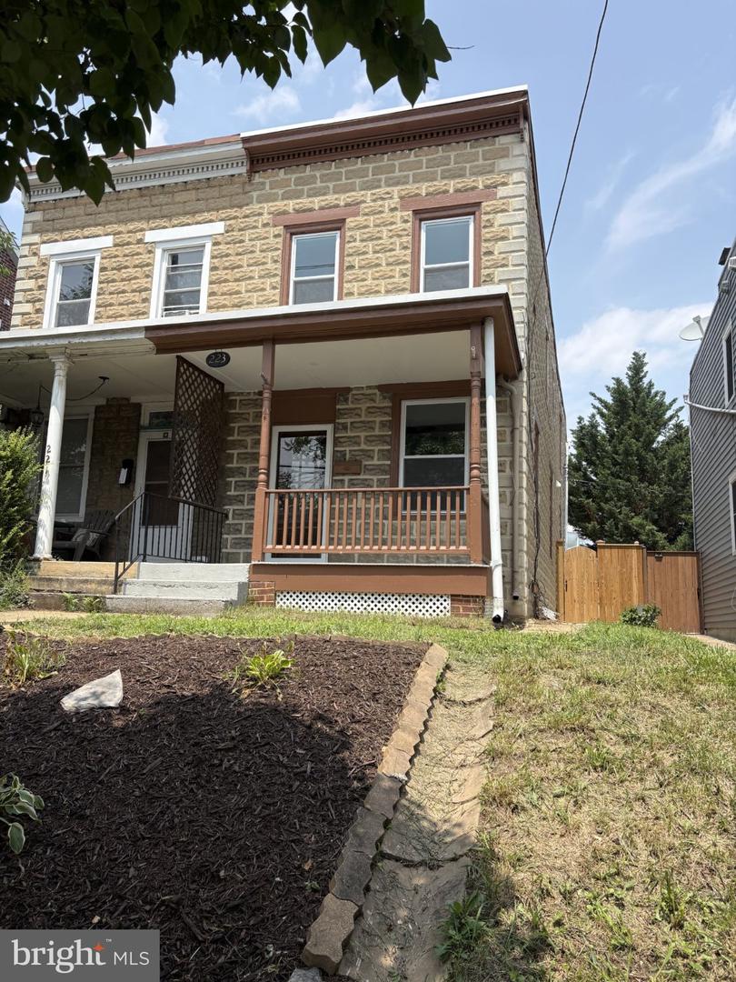 223 E 5th Street