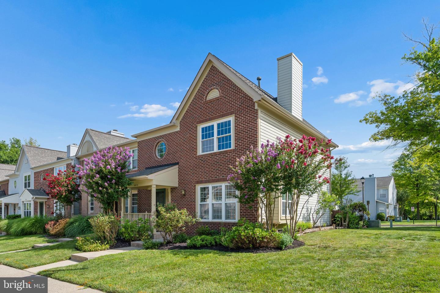879 Waterford Drive