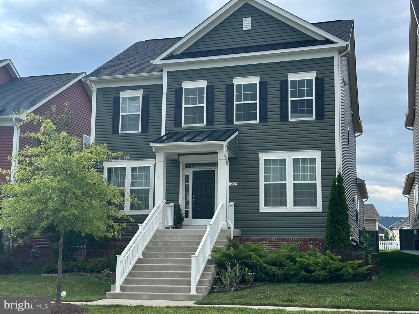 1205 Potomac View Parkway