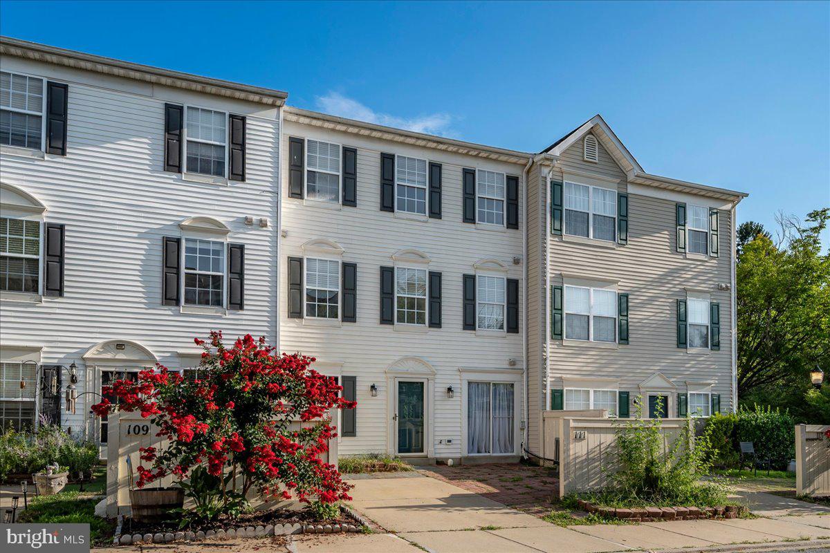111 Boxgrove Way