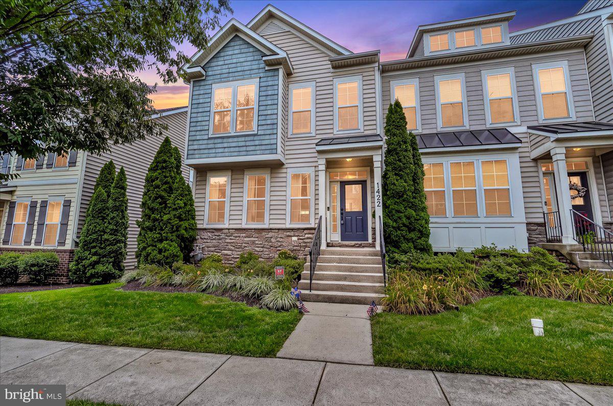 1422 Scheer Street