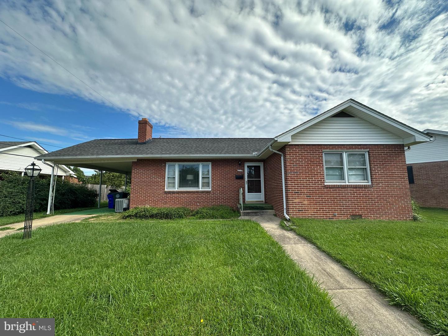 405 Delaware Road