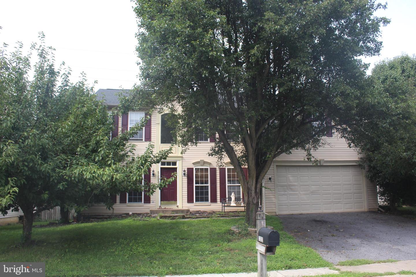 5323 Ivywood Drive N
