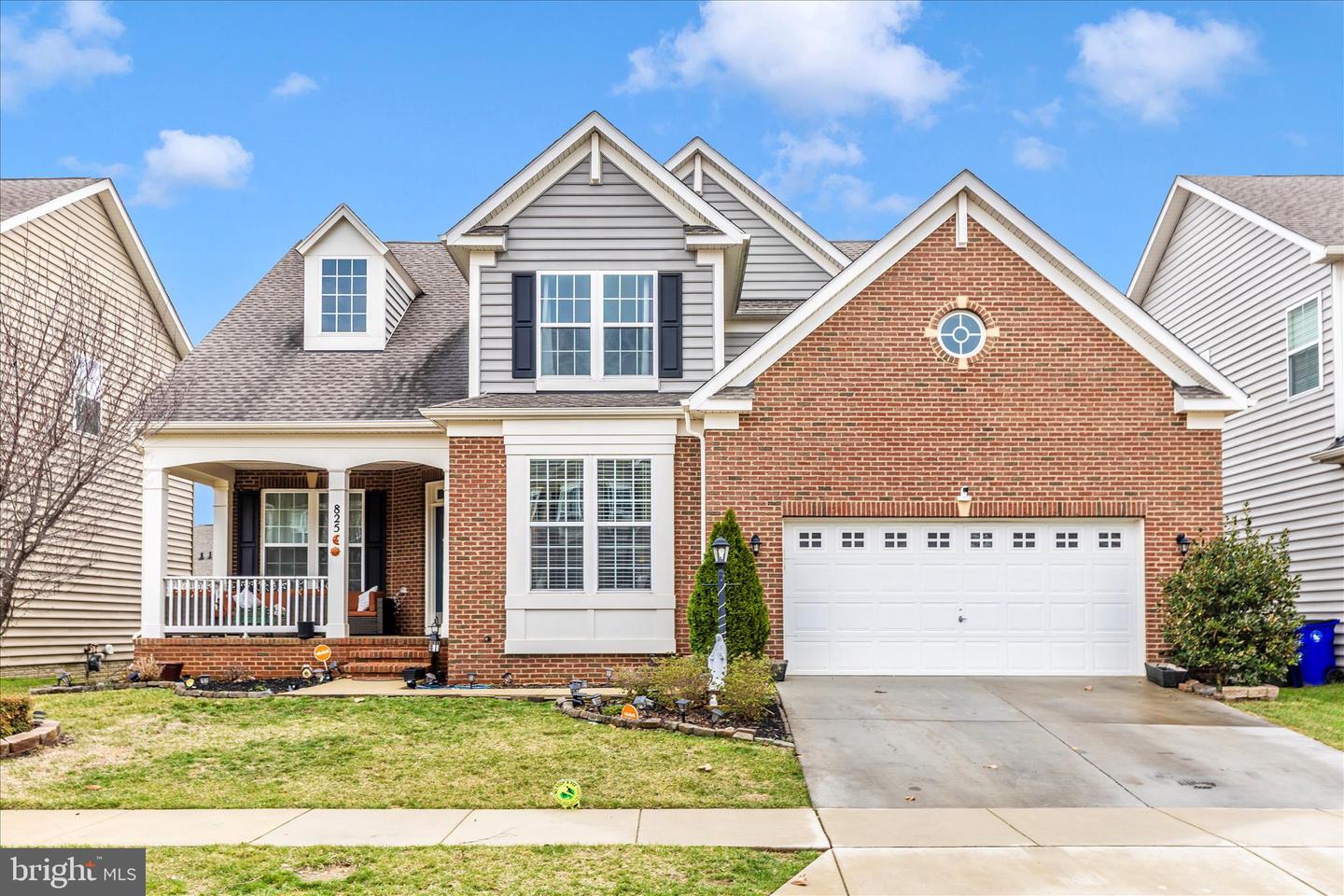 825 Holden Road