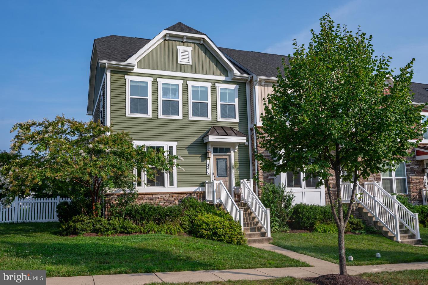 1290 Village Green Way