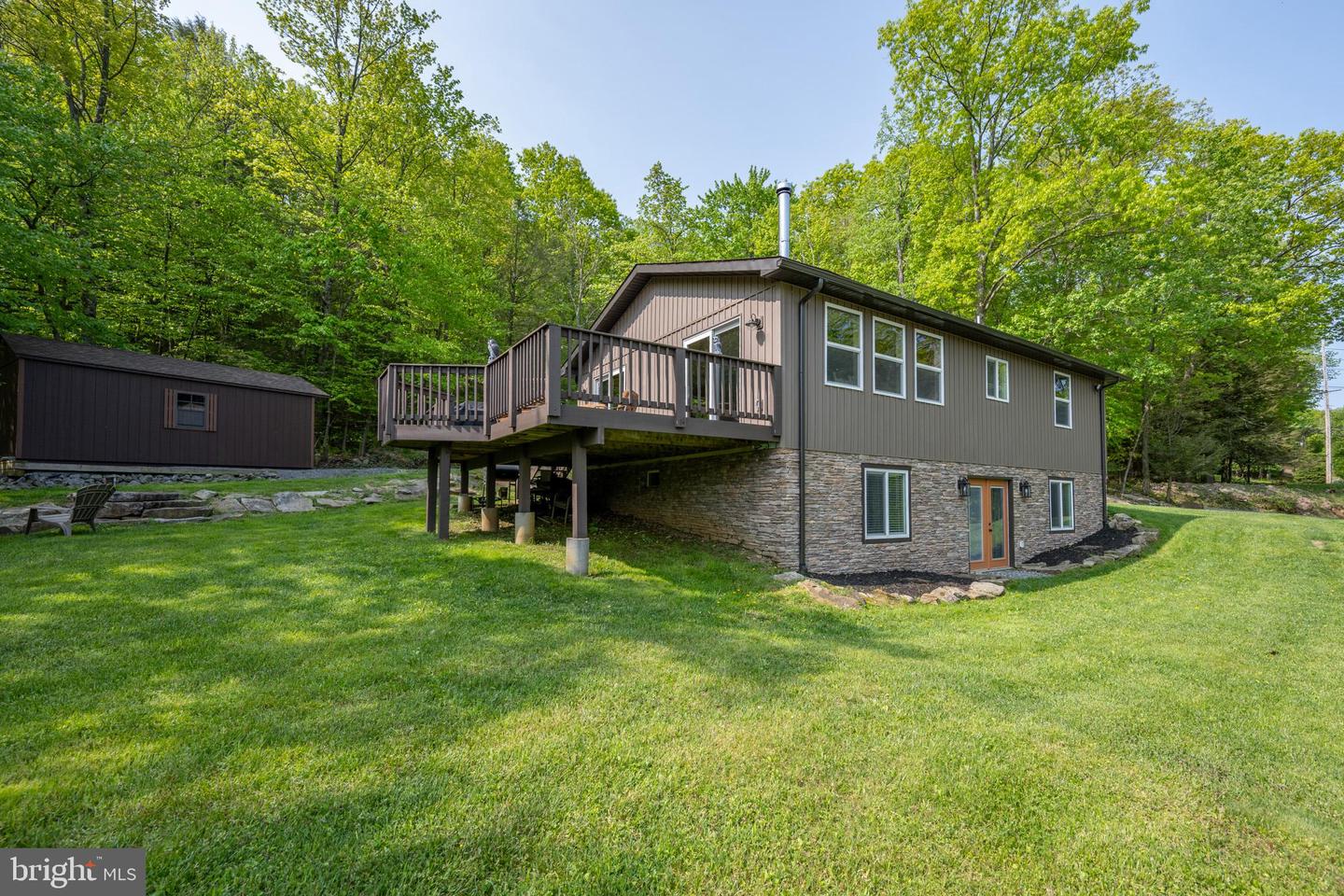 220 Santa Fe Trail, Oakland