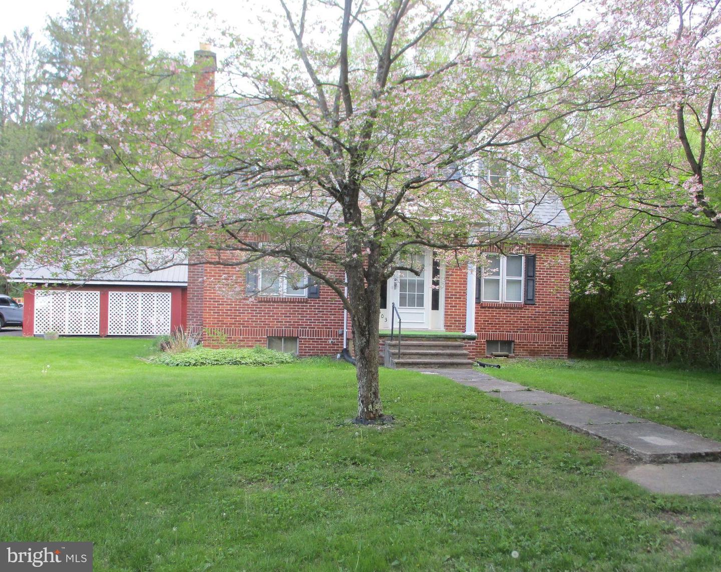303 Orchard Street, Kitzmiller