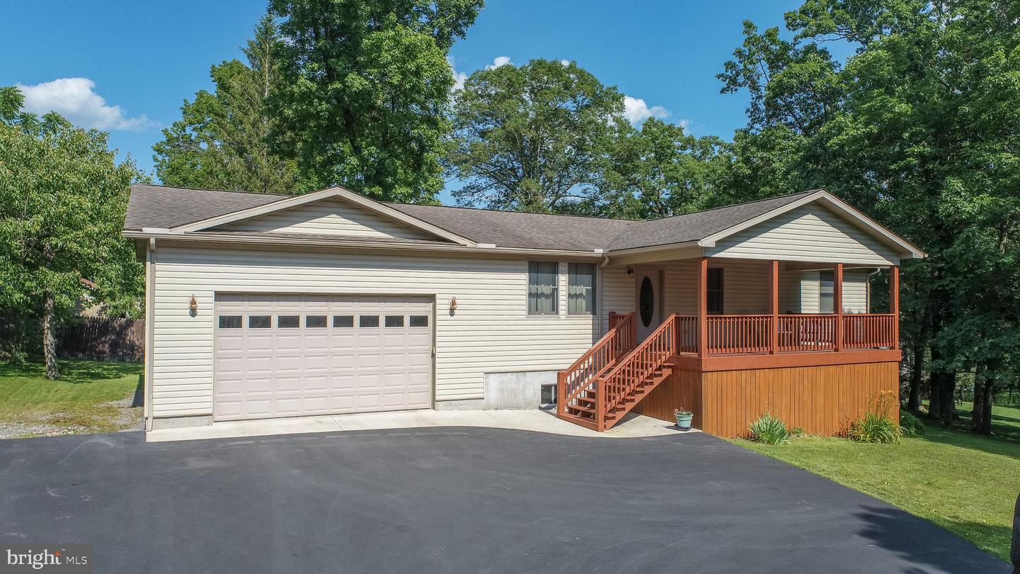 703 M Street, Mountain Lake Park