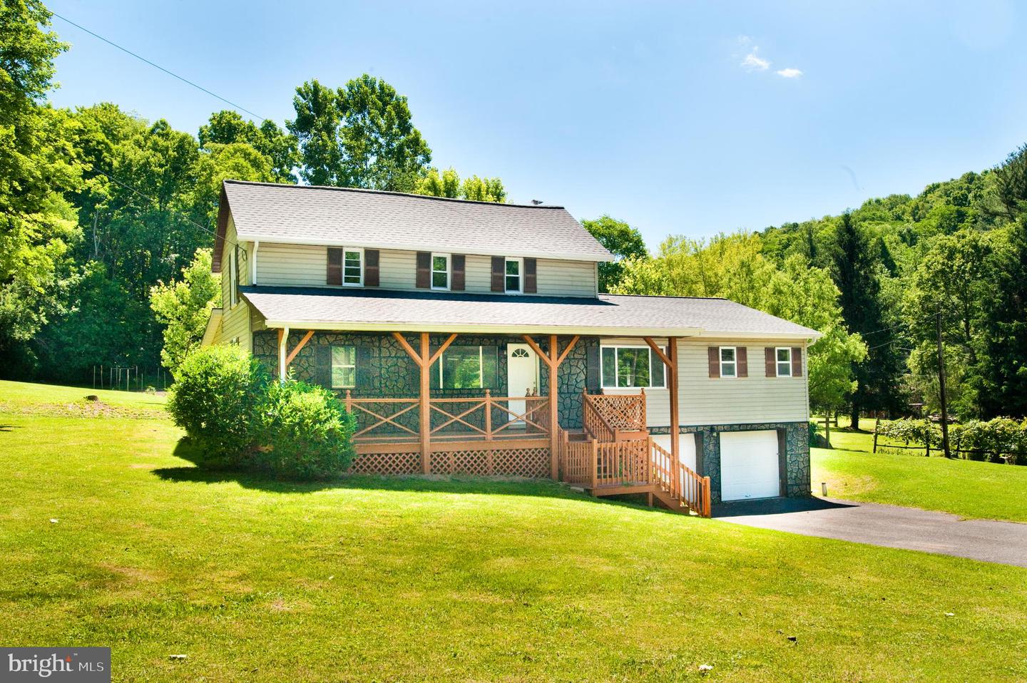 1866 Friendsville Addison Road, Friendsville