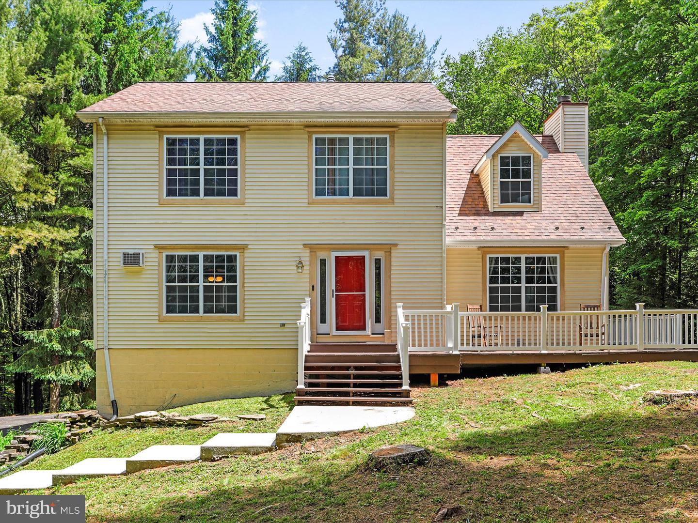 404 Pine Grove Road, Lonaconing