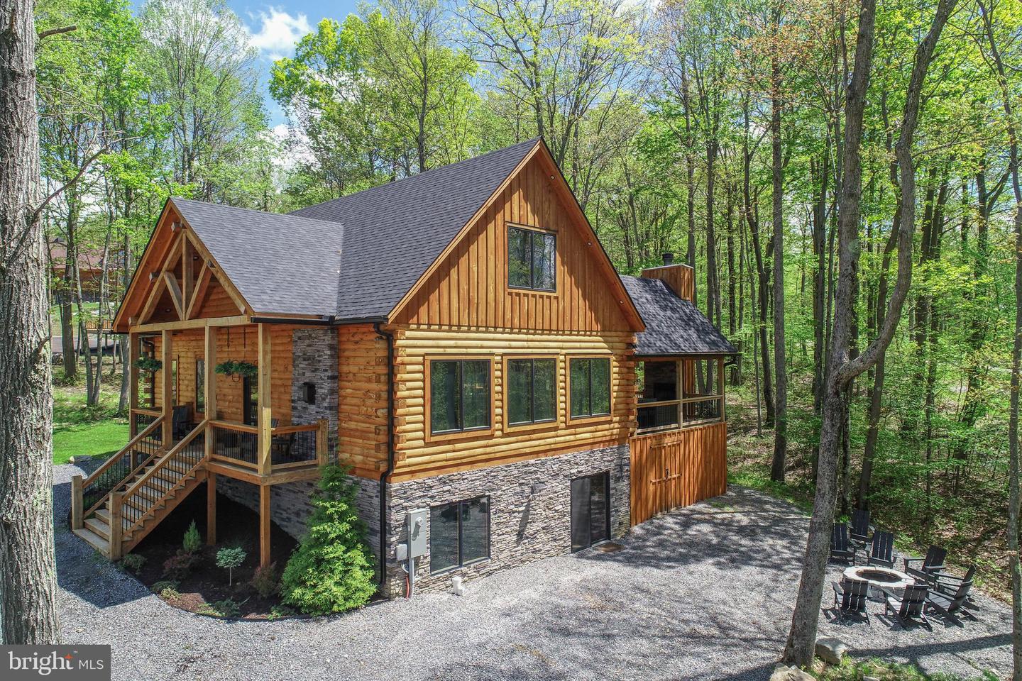 1067 N Camp Road, Mc Henry