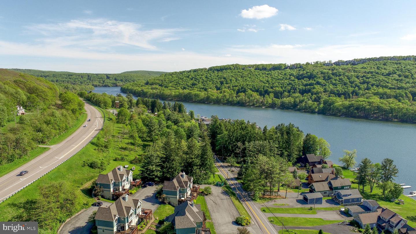 1278 Deep Creek Drive #b3, Mc Henry