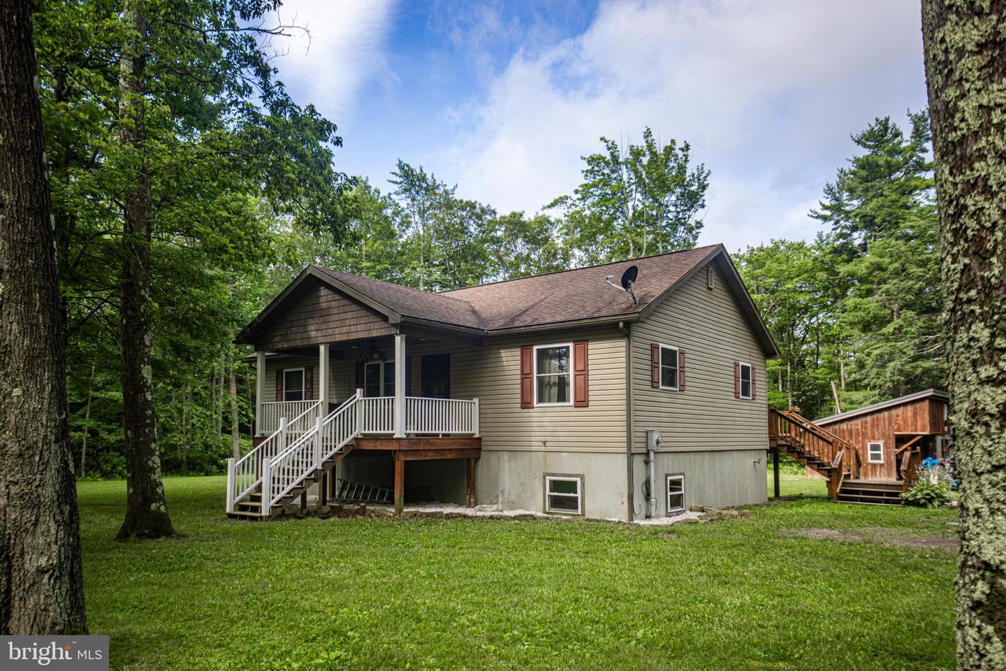 425 Amish Road, Grantsville