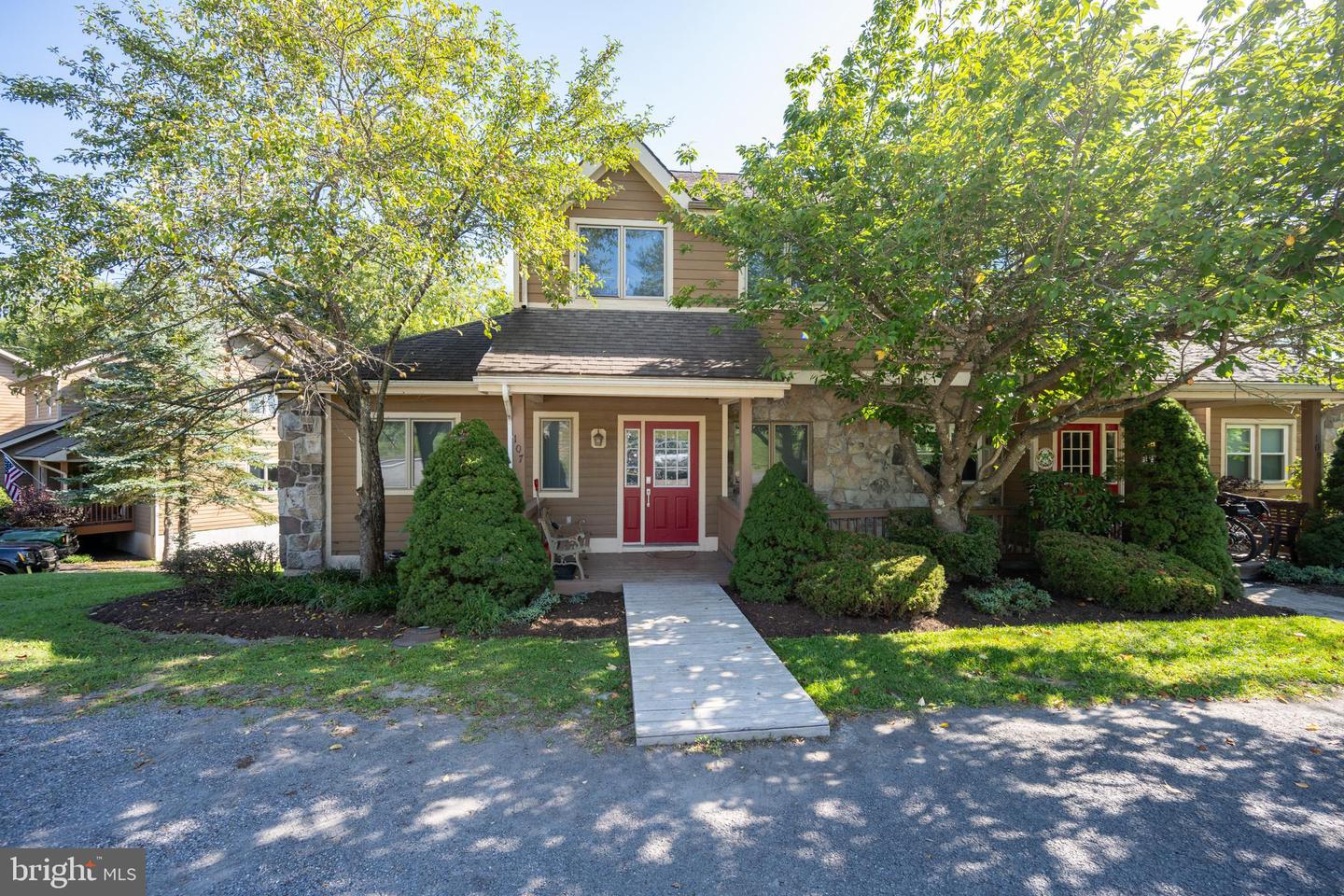 107 Marsh Hill Road #107, Mc Henry