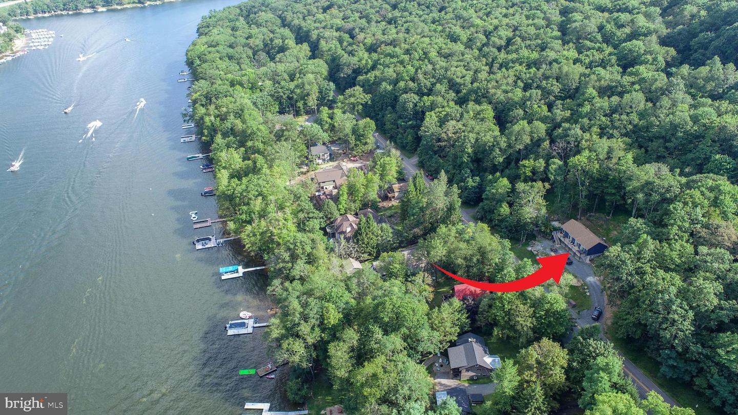 1488 Marsh Hill Road, Mc Henry